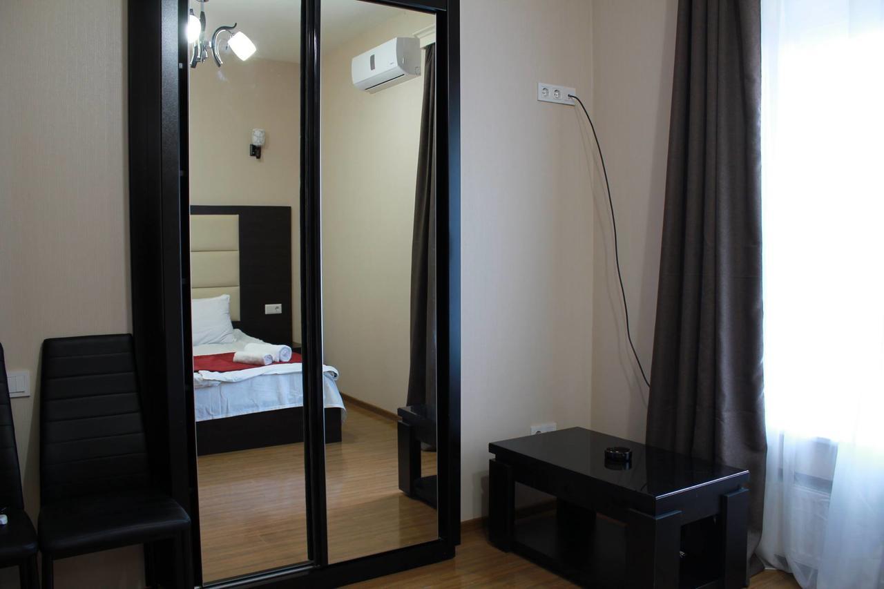 Hotel White Neptun Georgia Tbilisi Eksteriør billede