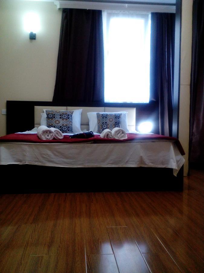 Hotel White Neptun Georgia Tbilisi Eksteriør billede