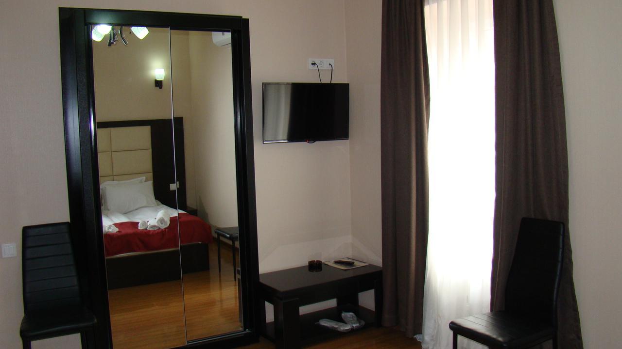 Hotel White Neptun Georgia Tbilisi Eksteriør billede