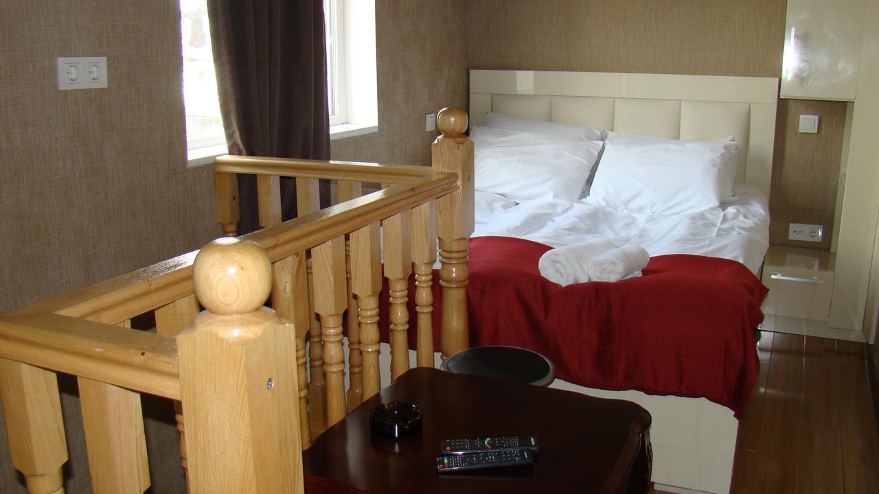 Hotel White Neptun Georgia Tbilisi Eksteriør billede